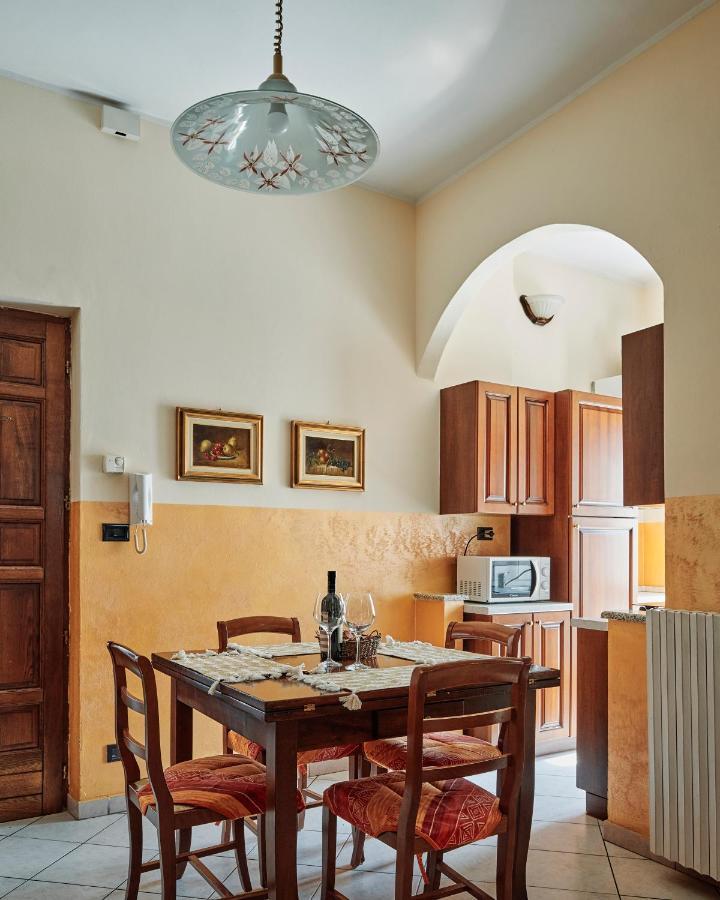Terrazza Di Alfieri - Alloggio Con Terrazza Privata Nel Centro Di Асти Экстерьер фото